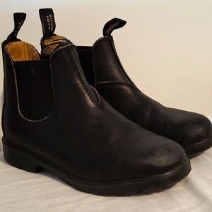 Blundstones size 1 worn once